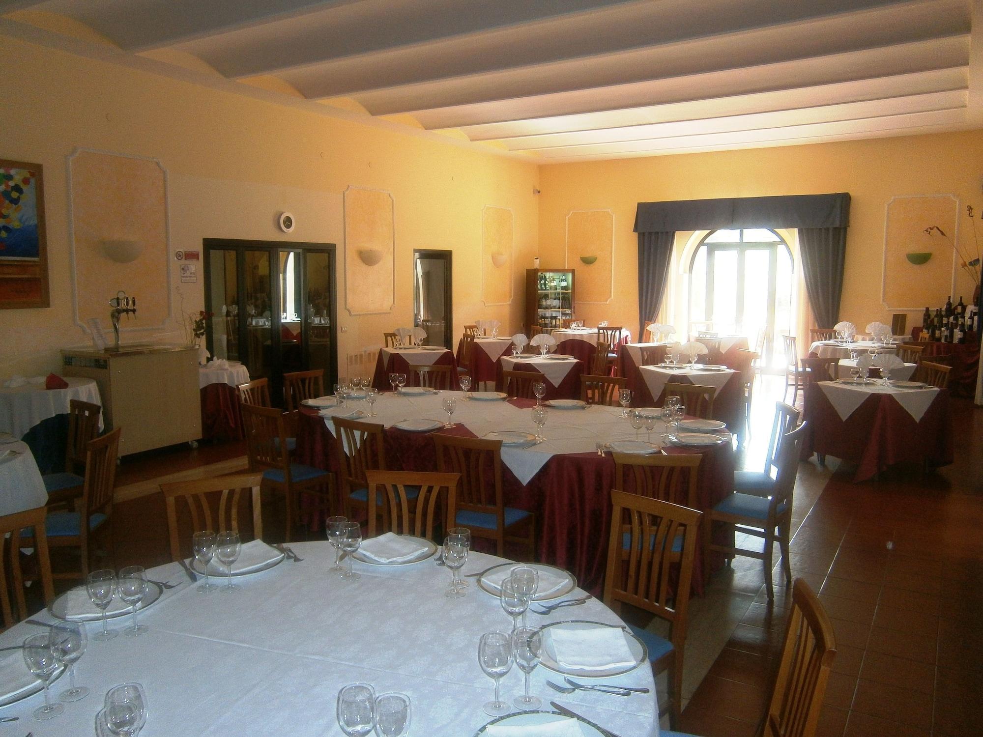 Hotel Villa Del Cardinale Norma Kültér fotó